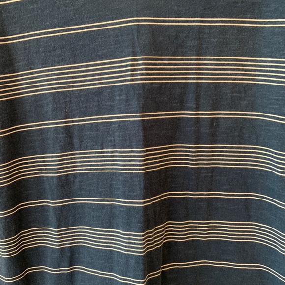 Billabong light weight t-shirt dress! - Picture 2 of 6